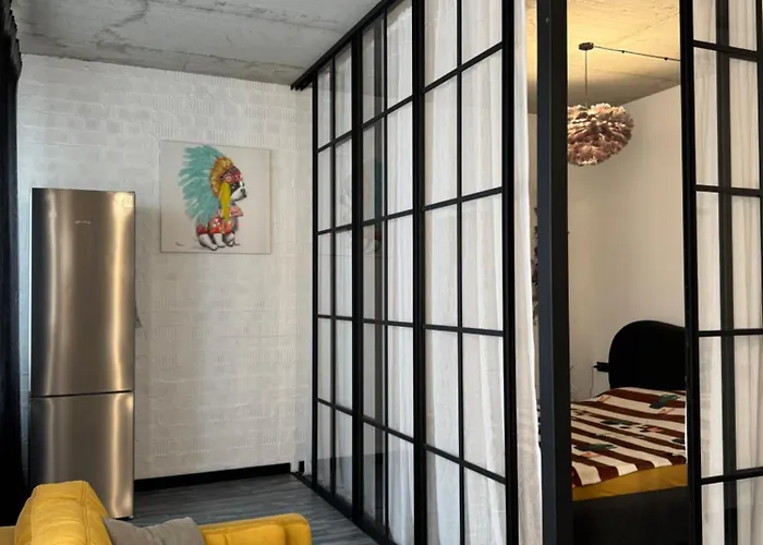 S Terrasoi Klybnui Dom Chelsea Odessza