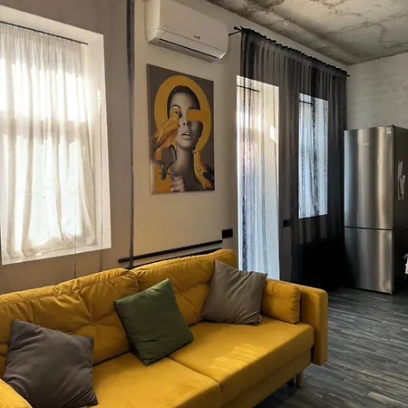 S Terrasoi Klybnui Dom Chelsea Odessa